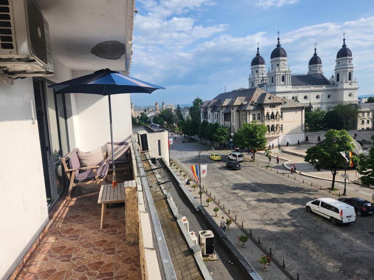 Stefan Cel Mare Boulevard Pedestrian Street Palas Iasi Exterior foto