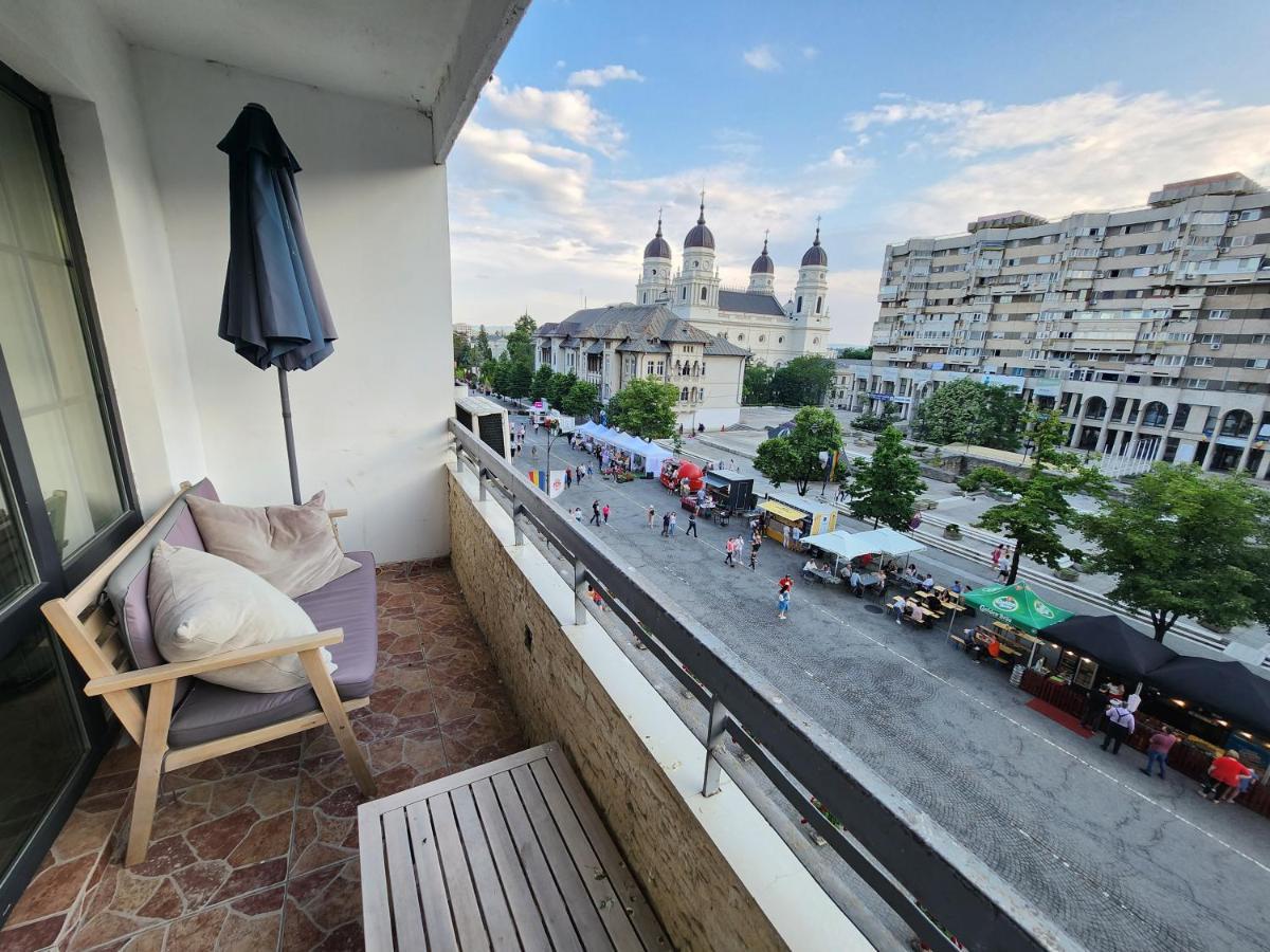 Stefan Cel Mare Boulevard Pedestrian Street Palas Iasi Exterior foto
